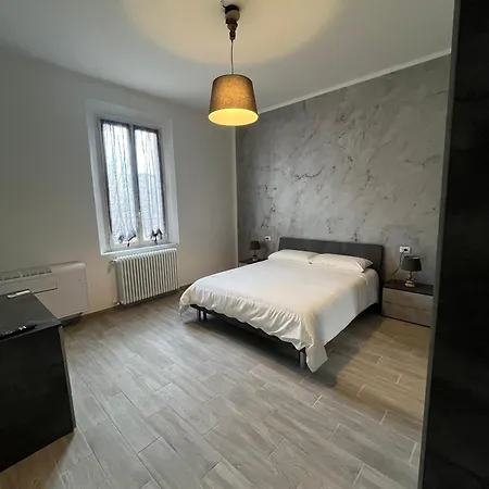 Lägenhet Storchi - Near Downtown