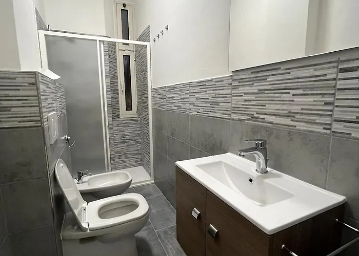 Storchi - Near Downtown Apartment *